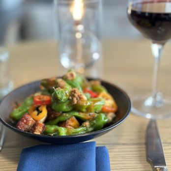 VIEW Restaurant & Lounge - Lounges Near Me - Newport Beach, California