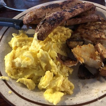 Pelton Cafe - Breakfast & Brunch Near Me - San Leandro, California