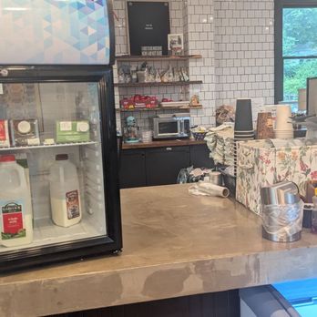 Off The Trail Cafe - Coffee & Tea Near Me - Falls Village, Connecticut