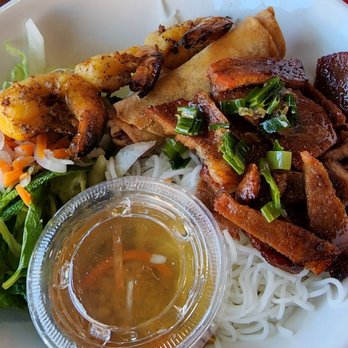 Rice & Roll’d - Bun Thit nong sorry if I murdered the name hahah bbq pork eggroll and shrimp vermicelli bowl. So good! - Vietnamese Near Me - Manteca, California Rice & Roll’d - Bun Thit nong sorry if I murdered the name hahah bbq pork eggroll and shrimp vermicelli bowl. So good! - Vietnamese Near Me - Manteca, California