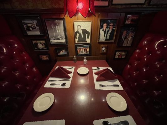 Harry's Plaza Cafe by null