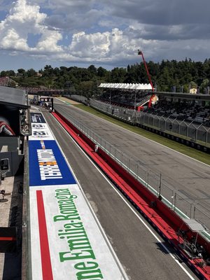 Autodromo Enzo e Dino Ferrari by null