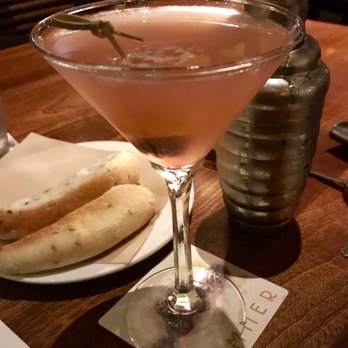 Seasons 52 - Hawaiian Pineapple Cosmopolitan - New American Near Me - Burlington, Massachusetts