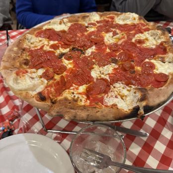 Grimaldi's Pizzeria - Maxx Pepperoni and Hot Honey Pizza - Desserts Near Me - Plano, Texas Grimaldi's Pizzeria - Maxx Pepperoni and Hot Honey Pizza - Desserts Near Me - Plano, Texas