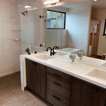 Concrete Alternatives - Glacier white concrete with integral sinks  for this modern build - Masonry/Concrete Near Me