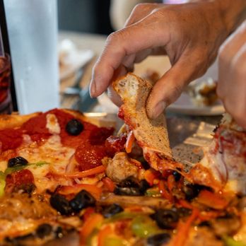 Bubba's 33 - Pizza Near Me - Clarksville, Indiana