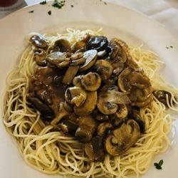 Sciortino's Trattoria and Pizzeria - Chicken Marsala Ig @yumthatgreenville