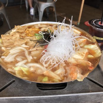 Boiling Point - Taiwanese Near Me - Burnaby, British Columbia