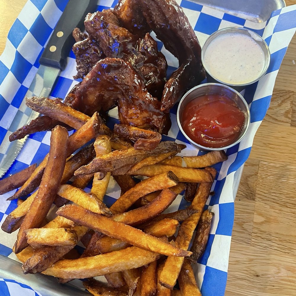 ISM Brewing & Kitchen - Big Wangz - Brewpubs Near Me - Long Beach, California ISM Brewing & Kitchen - Big Wangz - Brewpubs Near Me - Long Beach, California