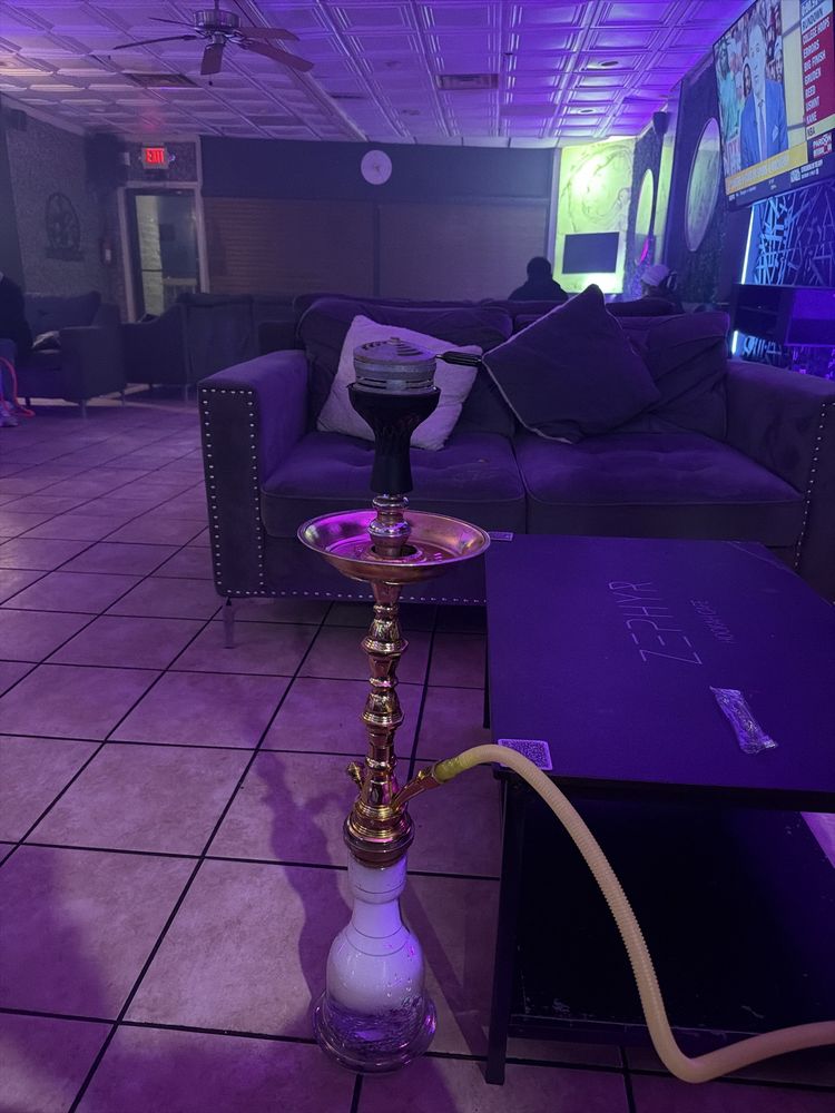 Zephyr Hookah Cafe Logo