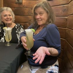 The Inn & Spa At Berkeley Springs - Bar area