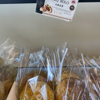 Sunmerry Bakery - BBQ pork bolo bun - Bakeries Near Me - San Diego, California