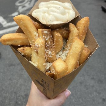 Smorgasburg - Truffle fries - Food Court Near Me - New York, New York
