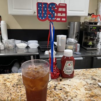 Commercial Point Cafe - Counter area - American Near Me - Fort Lauderdale, Florida