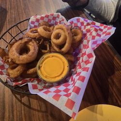 District Eat And Play - Onion rings