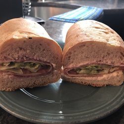 Pompei Little Market - Anemic sandwiches .