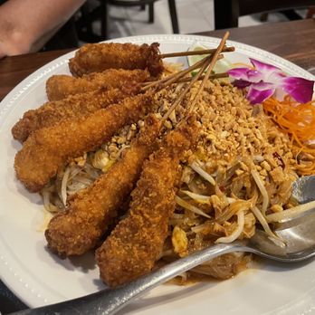 Baylee Thai Cuisine - Pad Thai with shrimp - Thai Near Me - Cranston, Rhode Island