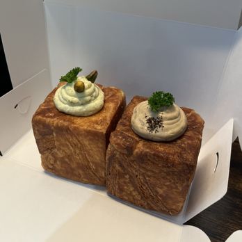 Le Kream - Pistachio and Earl Grey Kream cube - Desserts Near Me - Rowland Heights, California