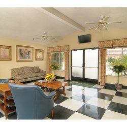 Cottage Crest Post - Acute
