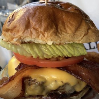 Bronx Alehouse - Drunken Onion With American cheese - American Near Me - Bronx, New York Bronx Alehouse - Drunken Onion With American cheese - American Near Me - Bronx, New York