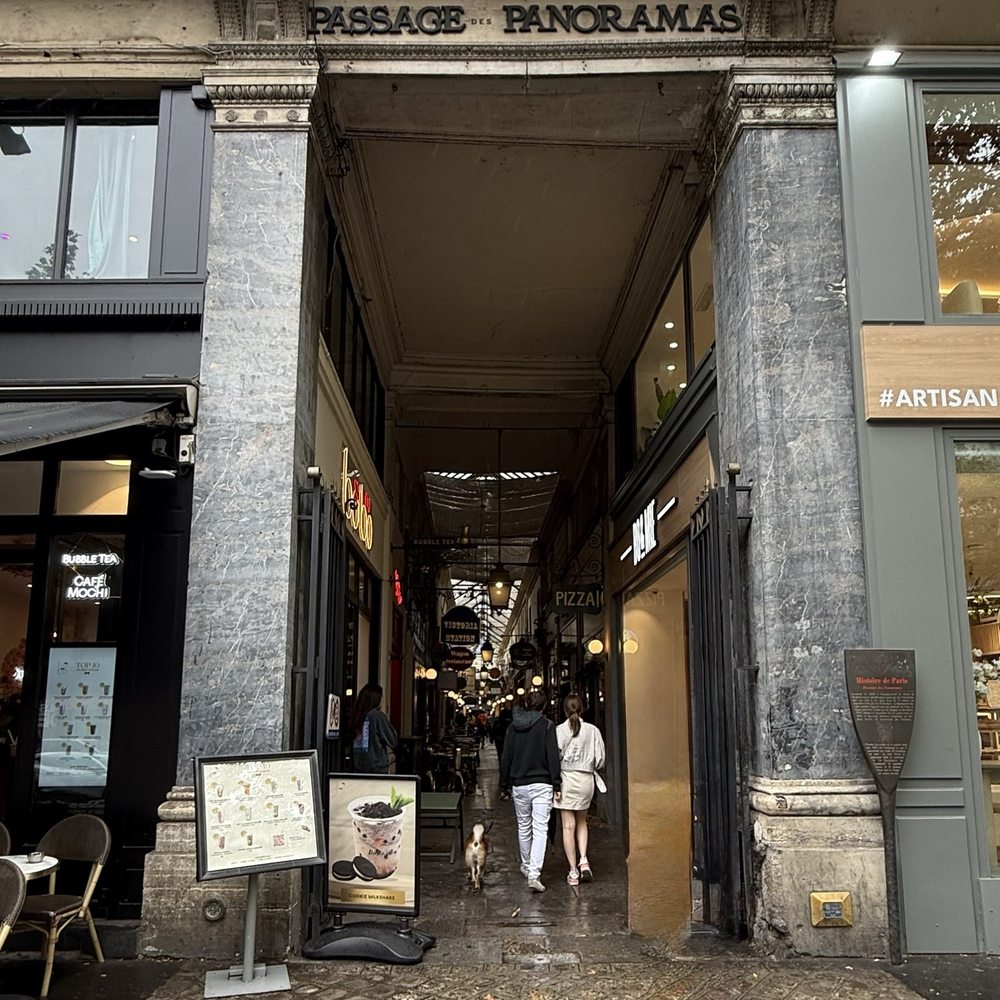 Passage des Panoramas - Photo 5: Entrance - Shopping Passages Near Me - Paris, 75