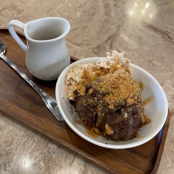 Perets Dessert & Coffee Bar - Desserts Near Me - Oklahoma City, Oklahoma