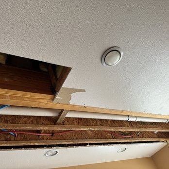 Central Coast Casualty Restoration - Ceiling in kitchen. Water damage due to failure in plumbing... - Damage Restoration Near Me - Atascadero, California Central Coast Casualty Restoration - Ceiling in kitchen. Water damage due to failure in plumbing... - Damage Restoration Near Me - Atascadero, California