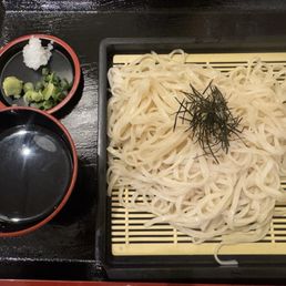 Zaru