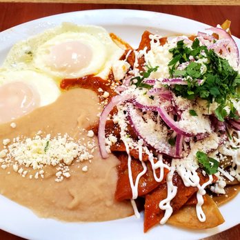 Momentos Cafe - Chilaquiles Divorciados (fried eggs) - Mexican Near Me - La Mesa, California Momentos Cafe - Chilaquiles Divorciados (fried eggs) - Mexican Near Me - La Mesa, California