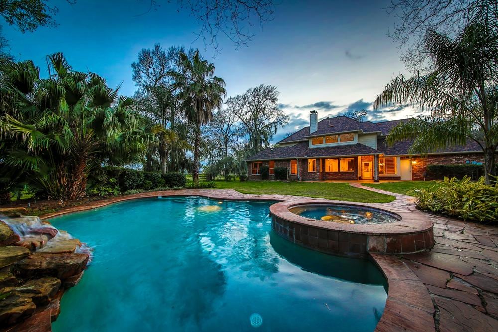 JORDANA FORD BLUE J REALTY Updated May 2024 1813 Crockett St