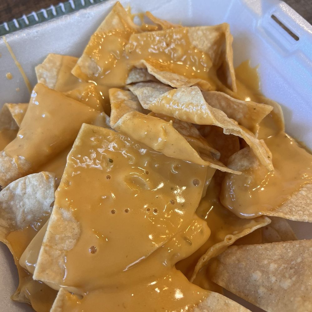 nachos. need more cheese tho nachos. need more cheese tho