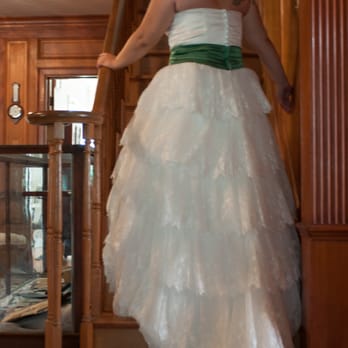 Emerald City Gowns - My wedding dress purchased from Emerald City Gowns. I paid less than 50% of retail price! - Bridal Near Me - Berkeley, California