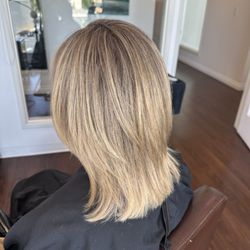 Besla Beauty - Blonde dimensional hair color