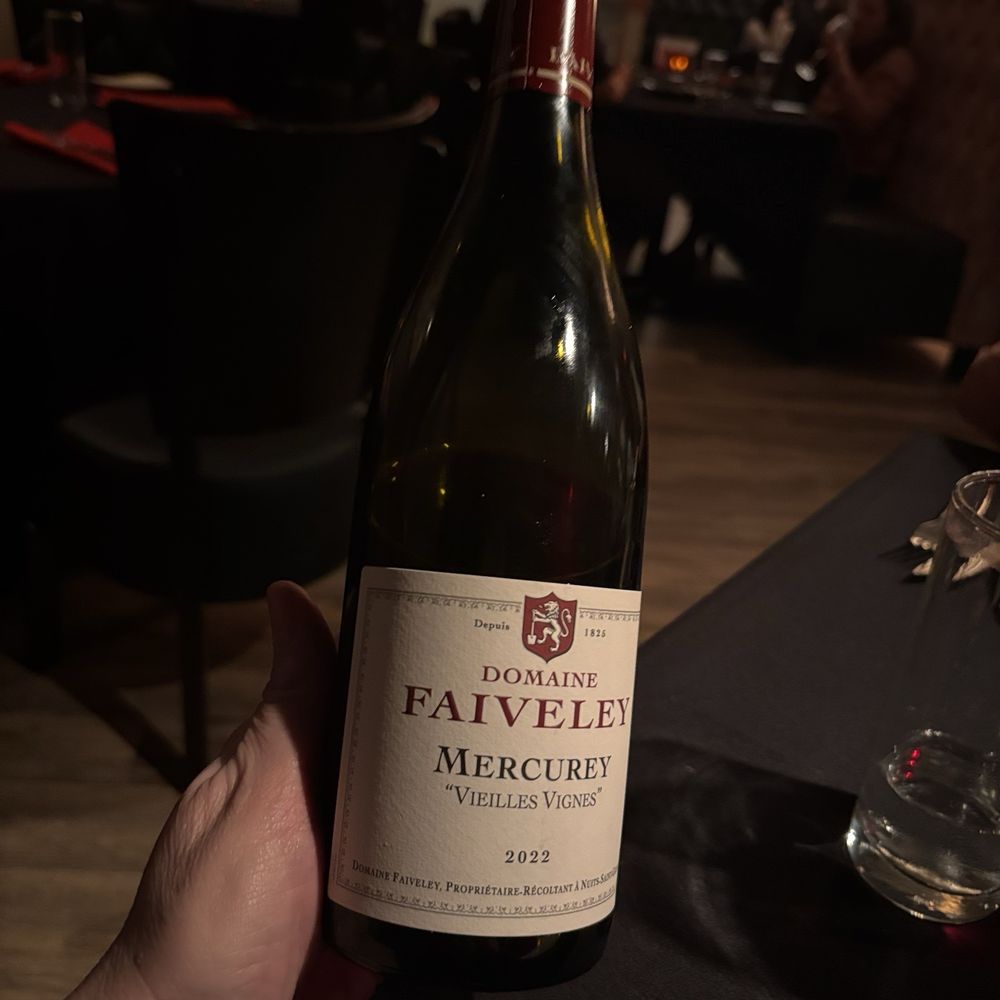 CuiZine Restaurant - Lovely wine that went well with my bass and his steak - Seafood Near Me - Satellite Beach, Florida