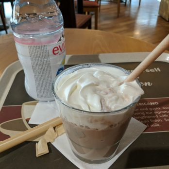 Costa Coffee - Chocolate Frostino - Cafes Near Me - Porto, 13 Costa Coffee - Chocolate Frostino - Cafes Near Me - Porto, 13