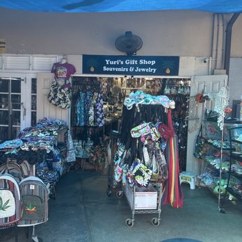 Yuri's Gift Store - Flowers & Gifts Near Me - Kihei, Hawaii Yuri's Gift Store - Flowers & Gifts Near Me - Kihei, Hawaii