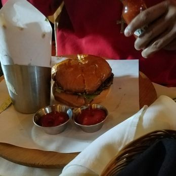 Grace's - Gracie burger - American Near Me - Houston, Texas Grace's - Gracie burger - American Near Me - Houston, Texas
