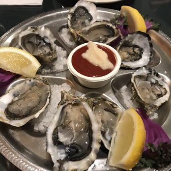 Tognazzini's Dockside Too - Raw oyster - Seafood Near Me - Morro Bay, California Tognazzini's Dockside Too - Raw oyster - Seafood Near Me - Morro Bay, California