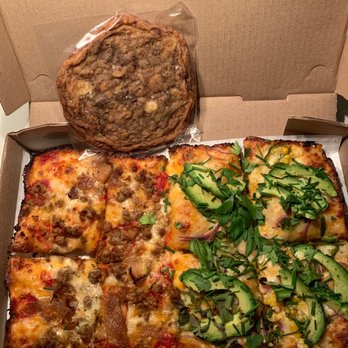 Fly Bye - 1/2 sausage, half flower child; and a delicious and huge cookie! - Pizza Near Me - Phoenix, Arizona