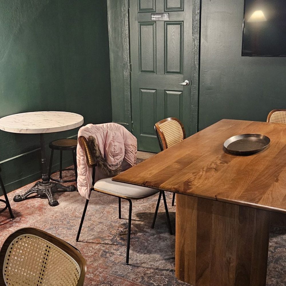 Presidents Coffee - Large table and tv in side room - Coffee & Tea Near Me - Gettysburg, Pennsylvania