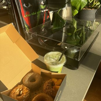 Holey Grail Donuts - Donuts Near Me - Los Angeles, California Holey Grail Donuts - Donuts Near Me - Los Angeles, California
