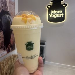 Mango Yogurt Smoothie Mango Yogurt Smoothie