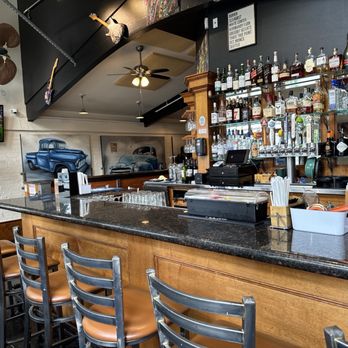 Classic Eats - Bar - American Near Me - Burien, Washington