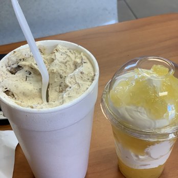 Frosty Queen - Medium Kit Kat candy mix & small Pineapple fruit mix - Burgers Near Me - Sacramento, California Frosty Queen - Medium Kit Kat candy mix & small Pineapple fruit mix - Burgers Near Me - Sacramento, California