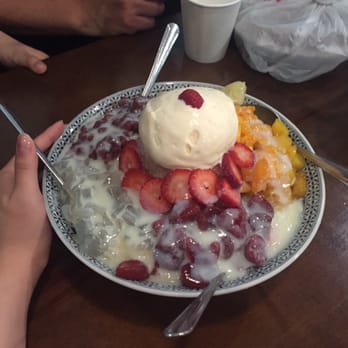 Dolphin Bay - Shaved ice dessert - Taiwanese Near Me - Boston, Massachusetts