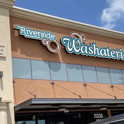Riverside Washateria