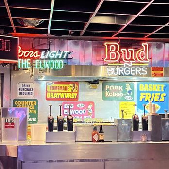 Fast Eddie's Bon Air - Order/ Condiment Area - Dive Bars Near Me - Alton, Illinois