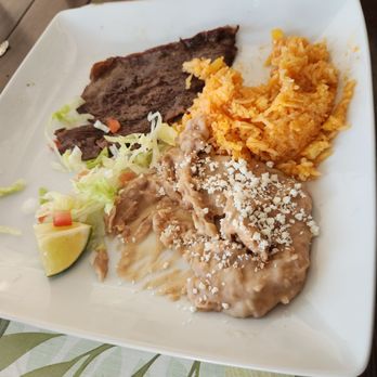 Food Yamilet - Carne Asada Plate - Mexican Near Me - Long Beach, Washington