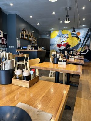 Moto Ramen by null
