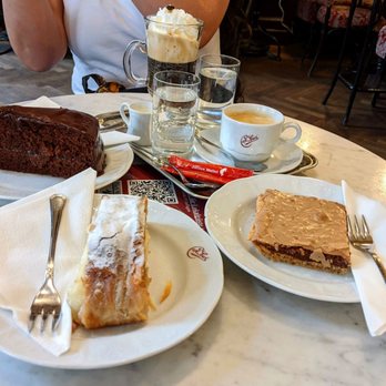 Café Sperl - 03-17-22 - Coffee & Tea Near Me - Vienna, 9 Café Sperl - 03-17-22 - Coffee & Tea Near Me - Vienna, 9
